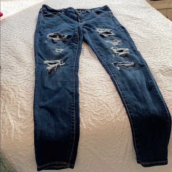 American Eagle Ripped Skinny Jeans - Picture 2 of 4
